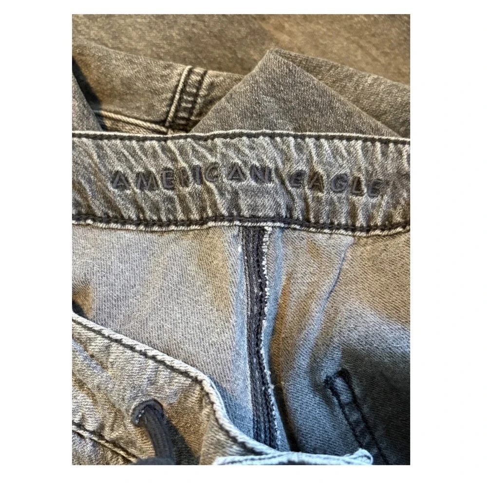 AE Super High-Waisted Cargo Denim Jogger Black Lightweight Soft Denim 2
